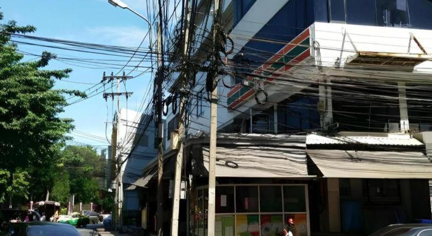 Khách sạn Baan K